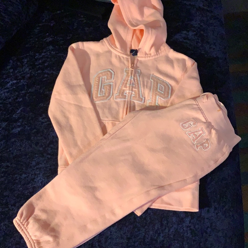 Gap Kids Girls size medium hooded sweatsuit.